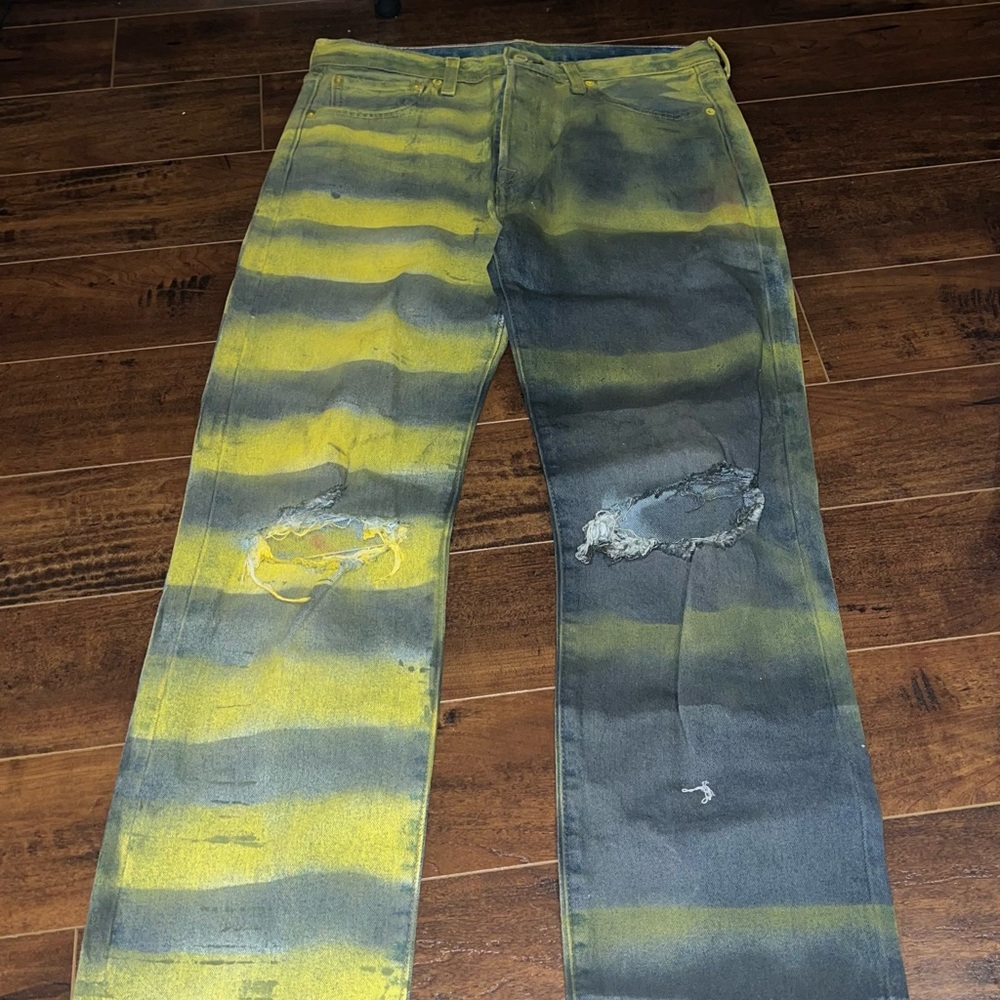 Stylish Yellow and Gray Distressed Jeans